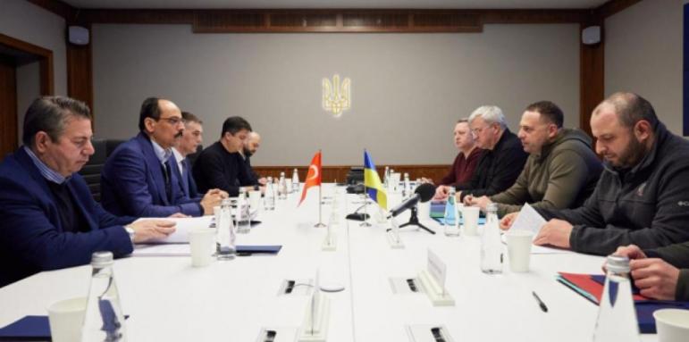 Турска делегация спешно в Киев. Какво каза Зеленски за Ердоган